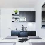Strandnahe - Sehr Modern Und Hochwertig Eingerichtet, Inklusive Parkplatz, Gartenzugang Und Fahrradunterstellmöglichkeit Apartment Scharbeutz