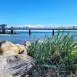 Strandnahe - Sehr Modern Und Hochwertig Eingerichtet, Inklusive Parkplatz, Gartenzugang Und Fahrradunterstellmöglichkeit
