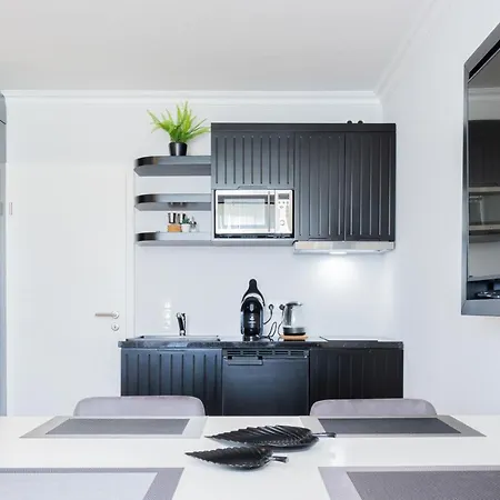 Strandnahe - Sehr Modern Und Hochwertig Eingerichtet, Inklusive Parkplatz, Gartenzugang Und Fahrradunterstellmoeglichkeit Apartament Scharbeutz