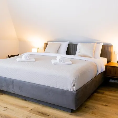 Strandnahe - Sehr Modern Und Hochwertig Eingerichtet, Inklusive Parkplatz, Gartenzugang Und Fahrradunterstellmoeglichkeit Apartman