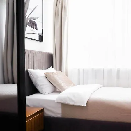 Strandnahe - Sehr Modern Und Hochwertig Eingerichtet, Inklusive Parkplatz, Gartenzugang Und Fahrradunterstellmoeglichkeit Apartman *