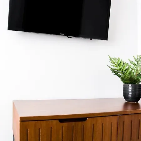 Apartman Strandnahe - Sehr Modern Und Hochwertig Eingerichtet, Inklusive Parkplatz, Gartenzugang Und Fahrradunterstellmoeglichkeit *